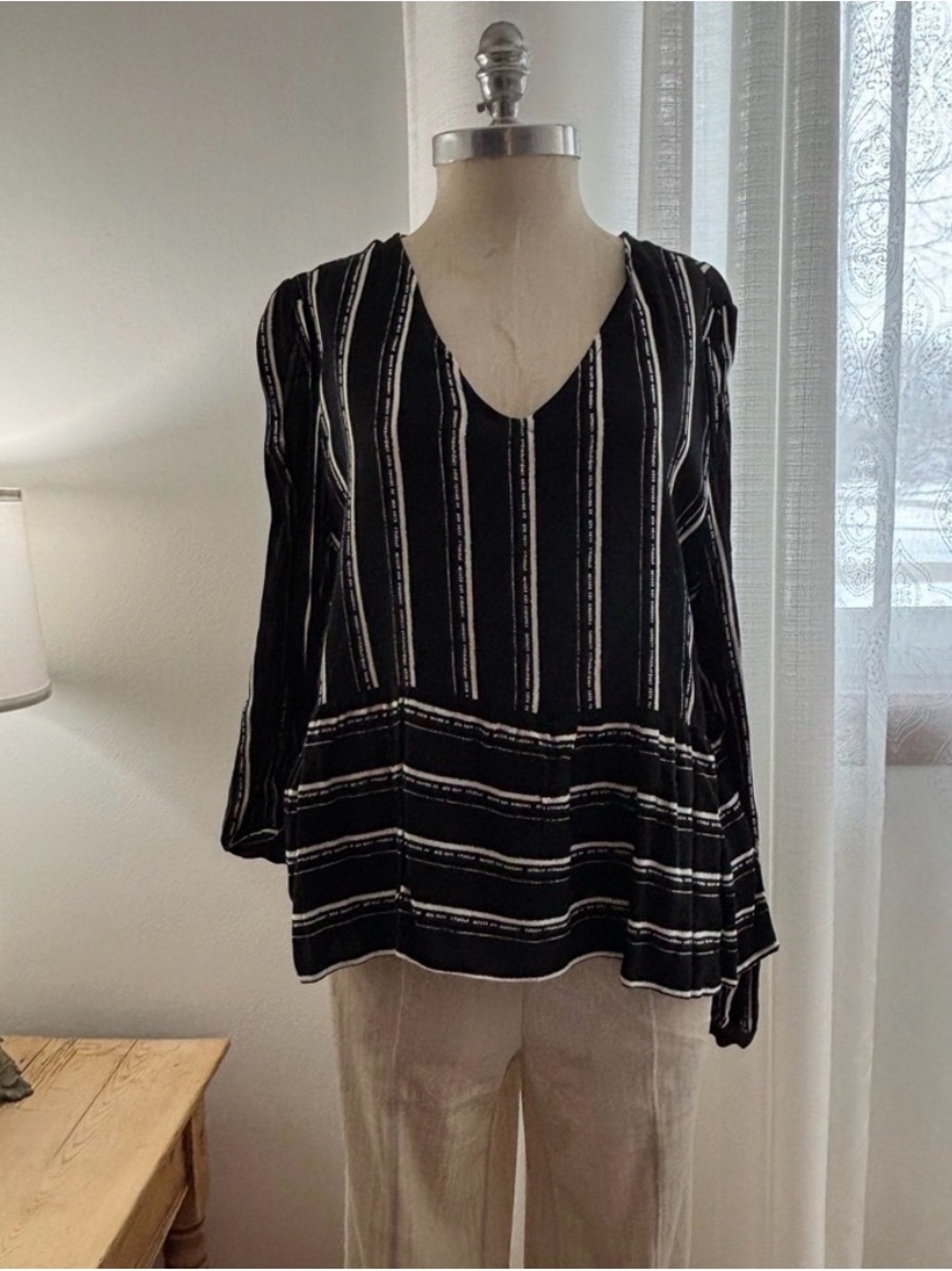 Paper Crane Black and Cream Striped Women's Top, size Large